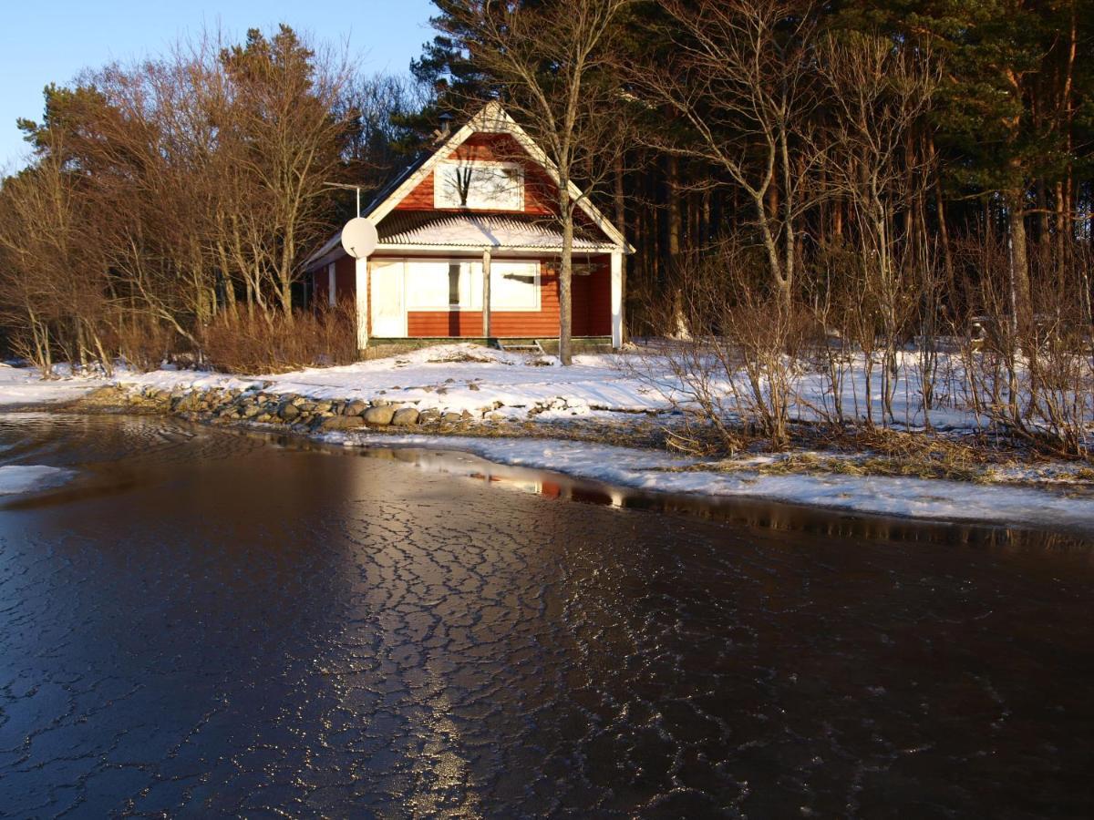 Kapteni Holiday House Paatsalu Екстер'єр фото